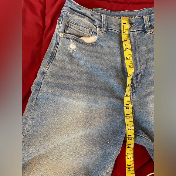 American Eagle Curvy Mom Jean - Size 6 - Picture 10 of 11
